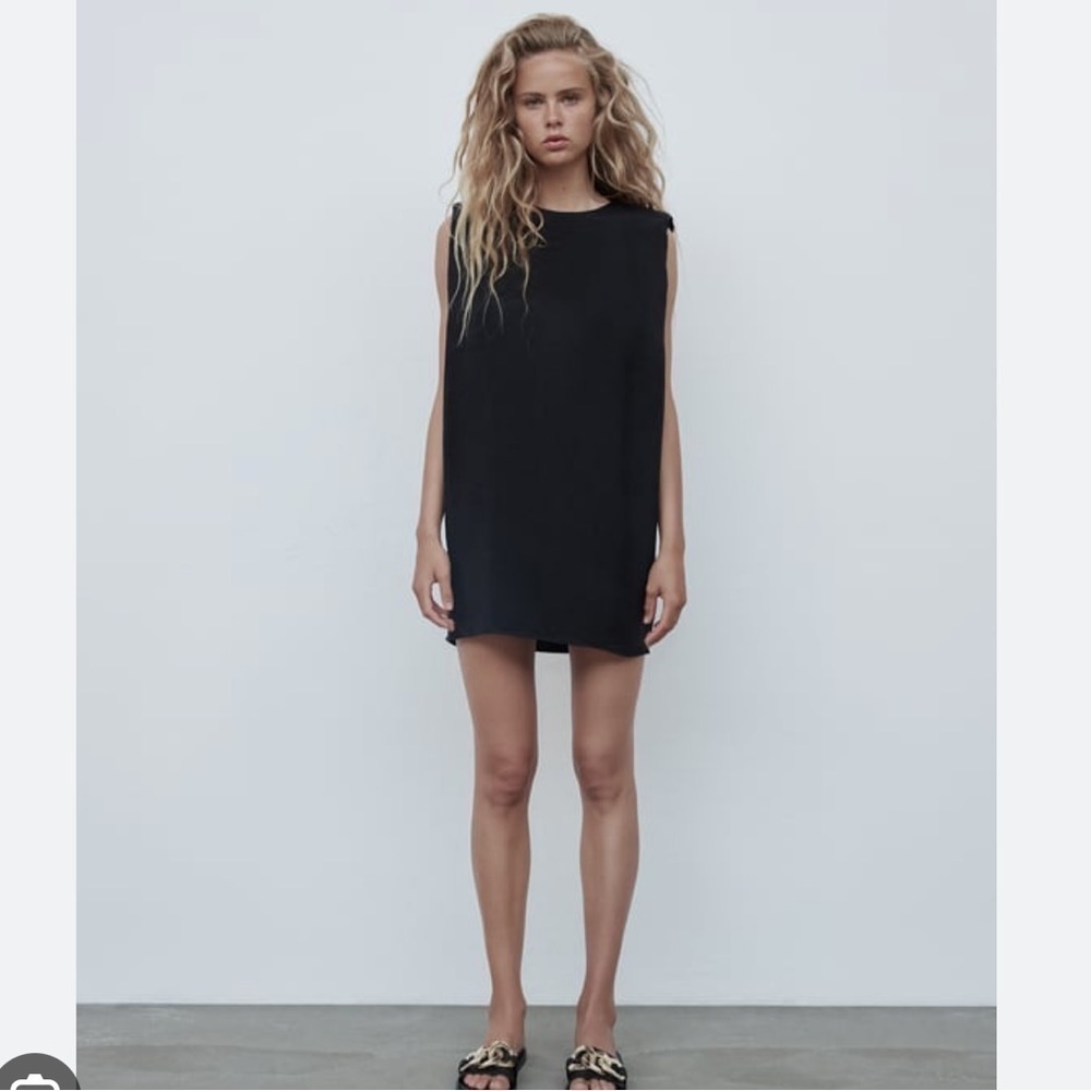 ZARA black mini DRESS WITH SHOULDER PADS - Picture 2 of 10